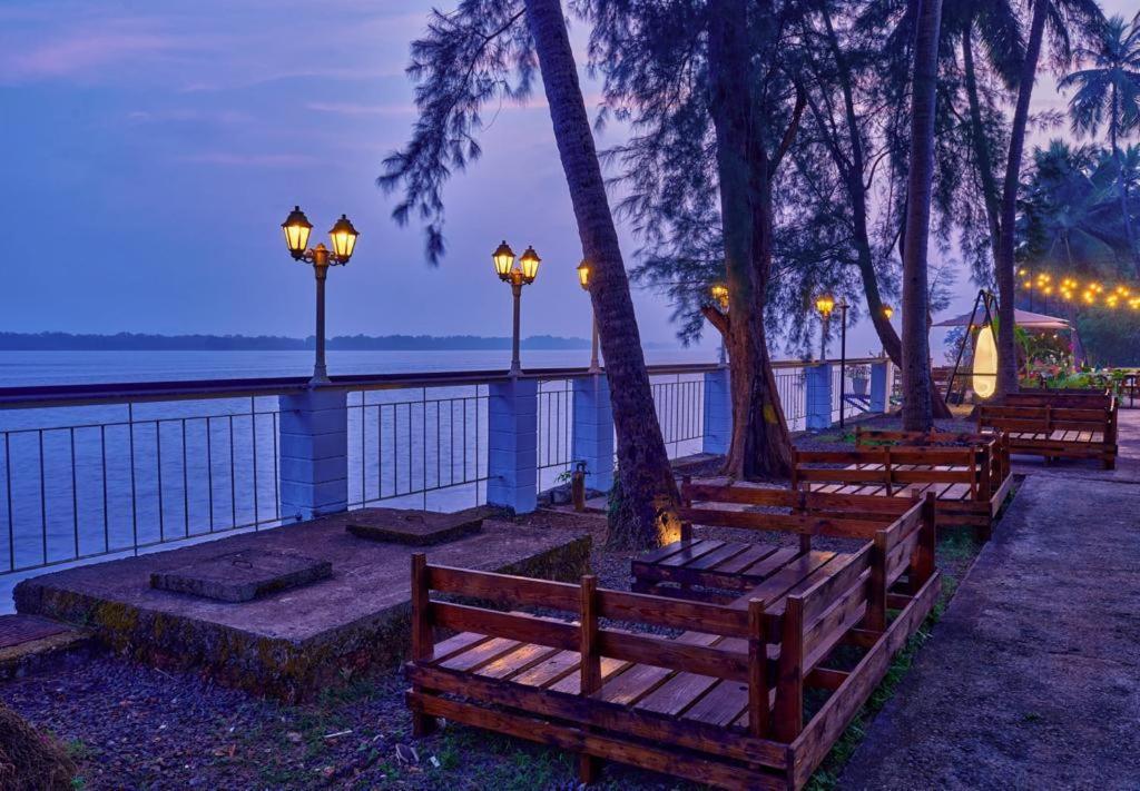 Blu Missel By The River Ribandar المظهر الخارجي الصورة