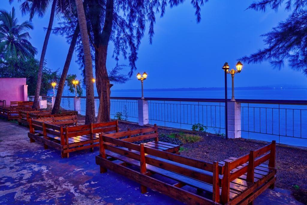 Blu Missel By The River Ribandar المظهر الخارجي الصورة